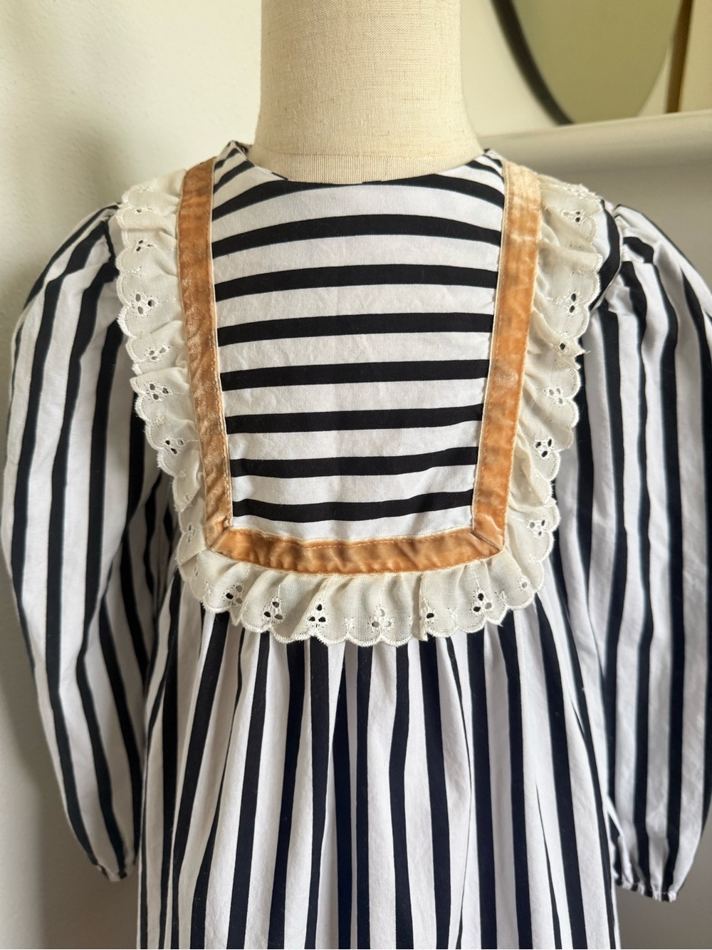 Misha Lulu Girls Size 6 Stripe Dress Lace Bib Tie Back Long Sleeve Dress
